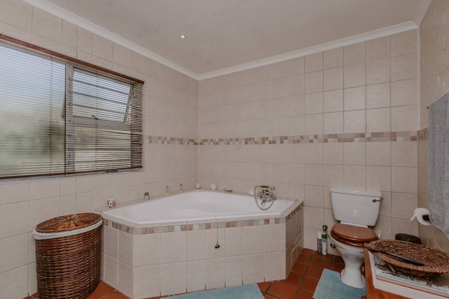 3 Bedroom Property for Sale in Vierlanden Western Cape